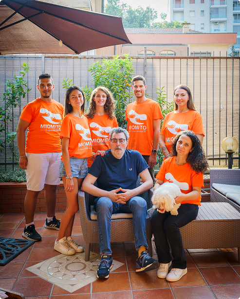 Post social con storie dei pazienti MioMito